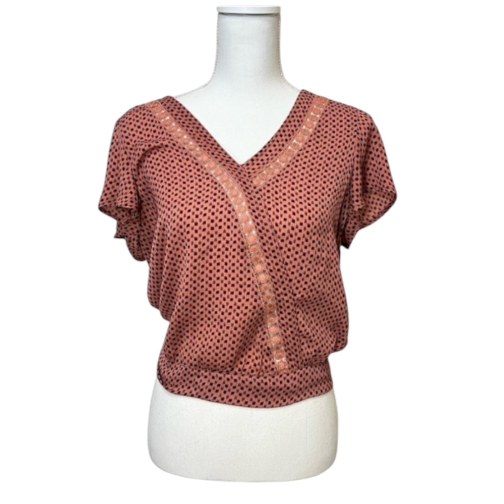 Crescent & Willough Tie Back Short Ruffle Sleeve Blouse